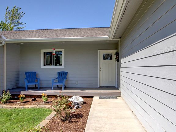 3rd image of 9714 Thurston Ln