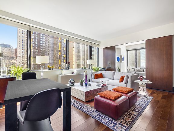 3rd image of 40 Broad St #Penthouse 2g