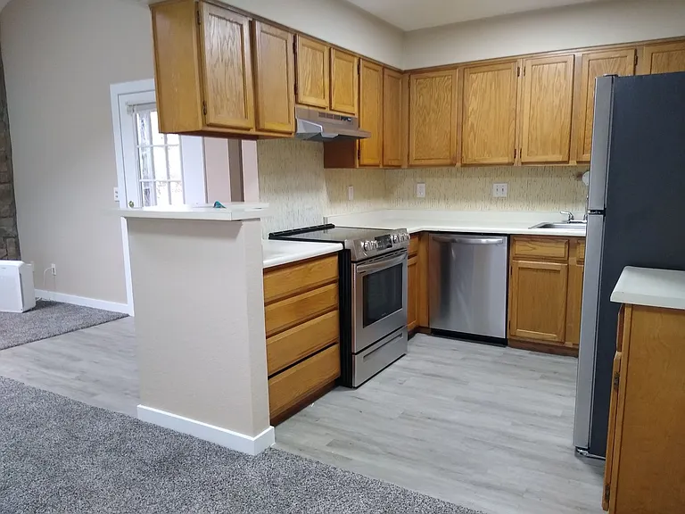 470 S Fenton St — Photo 56