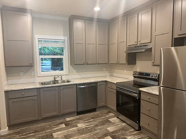 403 NW Commerce St — Photo 19