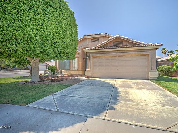 2nd image of 13240 W DESERT Lane