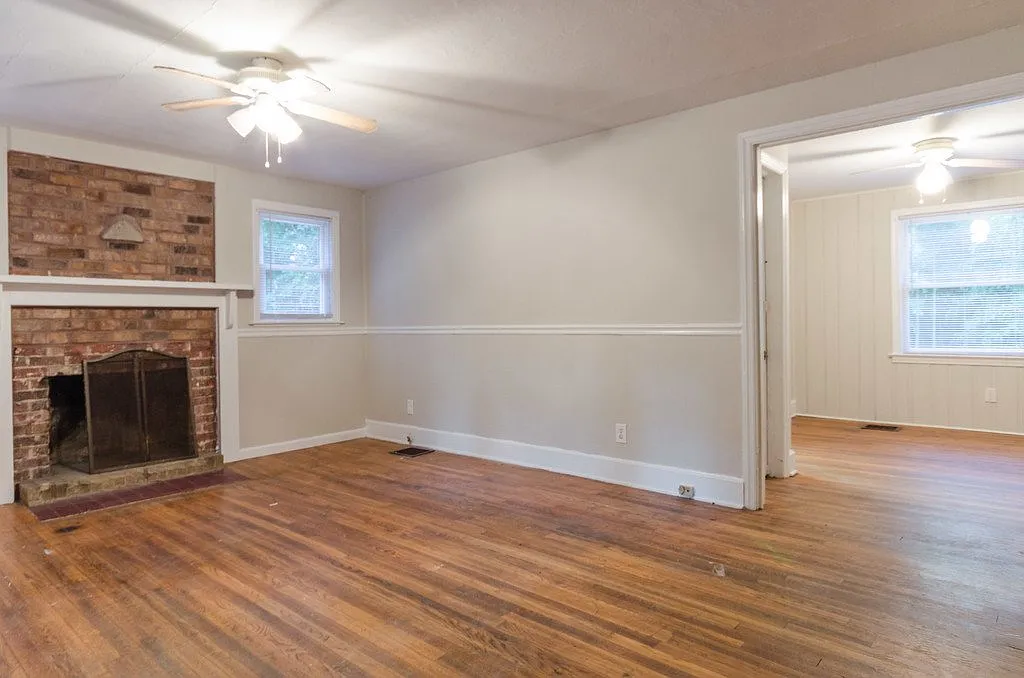 2 bed, 1.0 bath, 1083 sqft, $1,695 — Photo 3