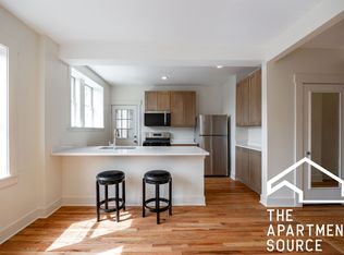 3349 W Balmoral Ave APT 2, Chicago, IL 60625