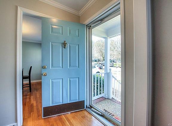 2nd image of 5912 Park Forest Ln