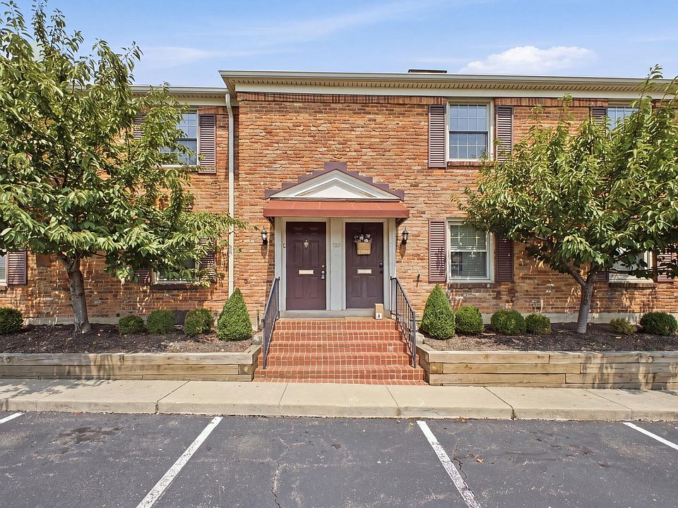 1st image of 952 Chatham Ln APT K