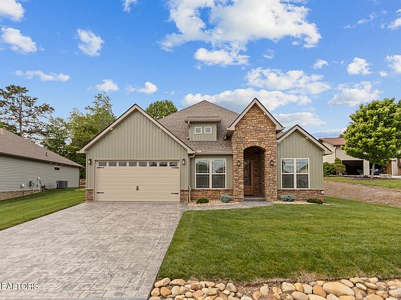2nd image of 205 Chogi Ln