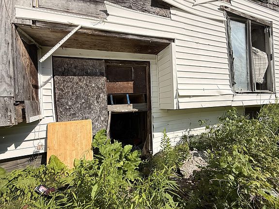 4th image of 93 Hinkley Road
