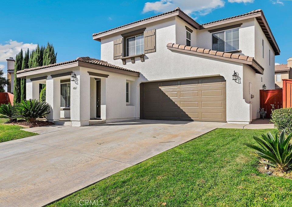 1st image of 40663 La Salle Pl