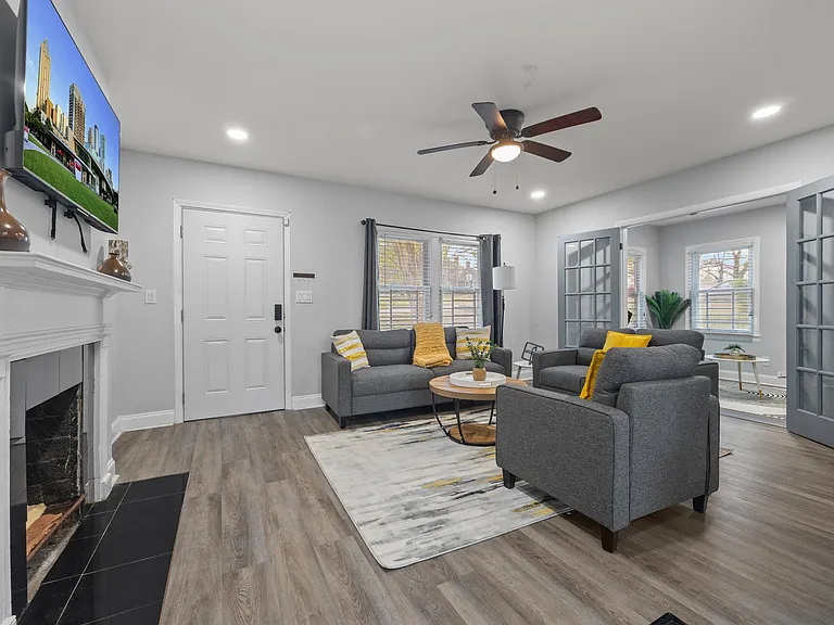 547 Erin Ave SW — Photo 13