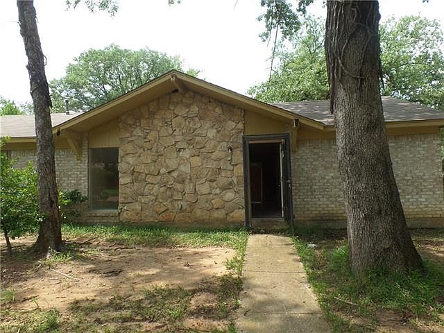 1st image of 7440 Hillstar Cir