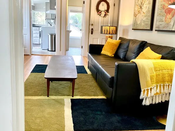 515 N Nevada Ave APT 3, Colorado Springs, CO 80903