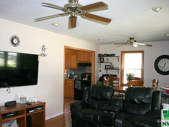 5th image of 825 Hyland Dr