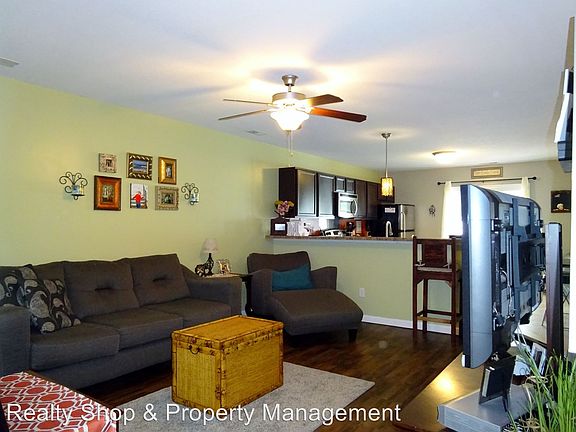 3rd image of 125 Glen Cannon Dr