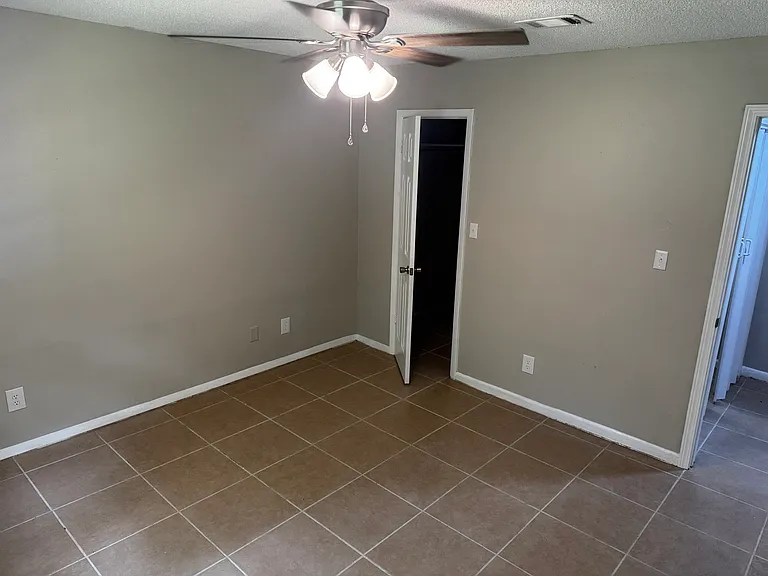 5213 Charbar Dr #C — Photo 8