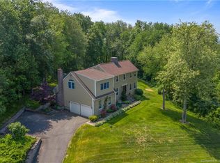 95 Acorn Dr, Middletown, CT 06457