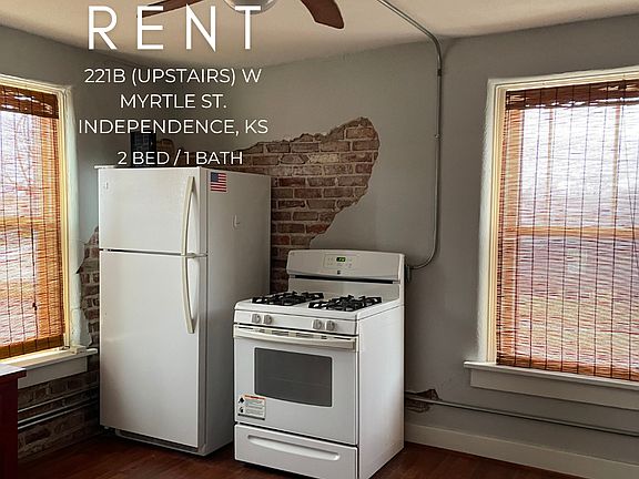 3rd image of 221 W Myrtle St #221B