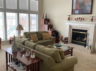 2932 Back Bay Dr, Maumee, OH 43537