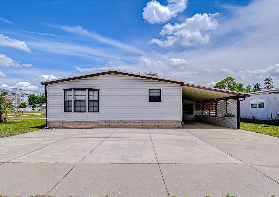 1st image of 3934 Sarah Dr