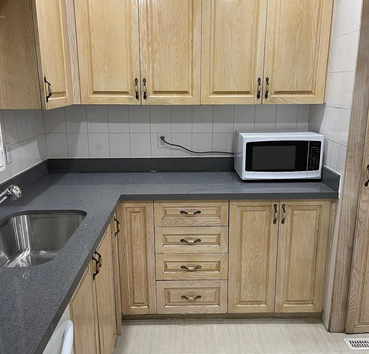 3 bed, $2,900 — Photo 1