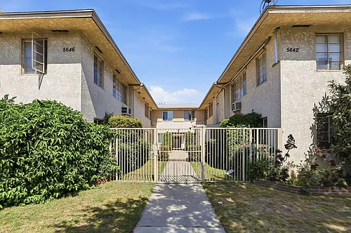 5642-5646 Laurel Canyon Blvd Photo 1 5642-5646 Laurel Canyon Blvd Photo 1