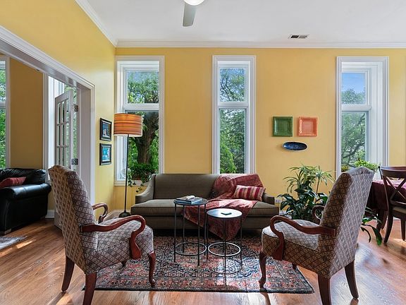 5th image of 4442 W Sunnyside Ave APT 2