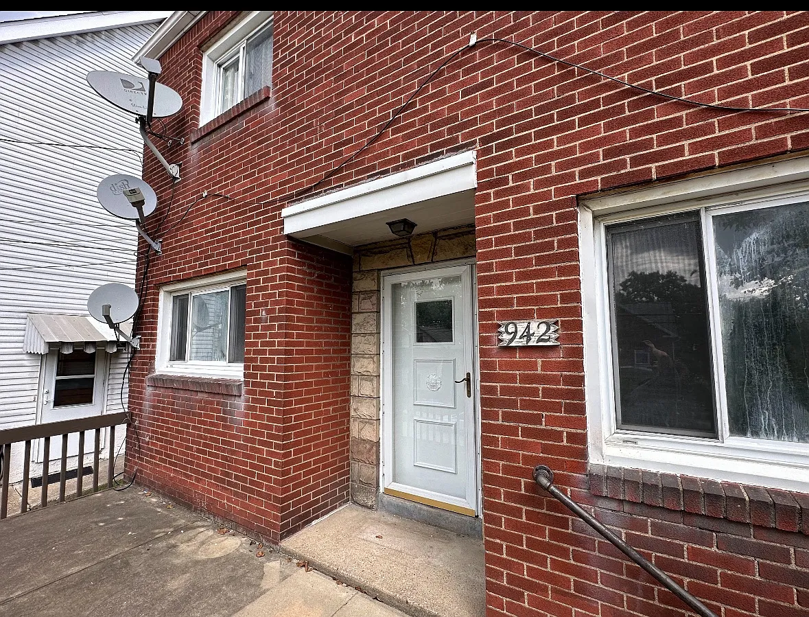 942 Beaver Rd APT 1 photo 1