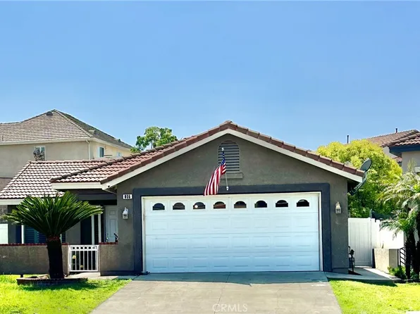806 Poppyseed Ln, Corona, CA 92881