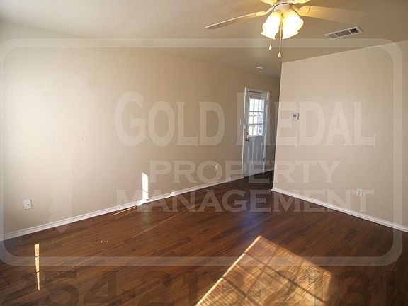 3rd image of 4509 Deek Dr APT A