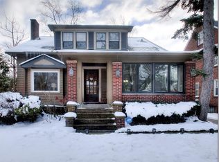 2553 S Taylor Rd, Cleveland, OH 44118