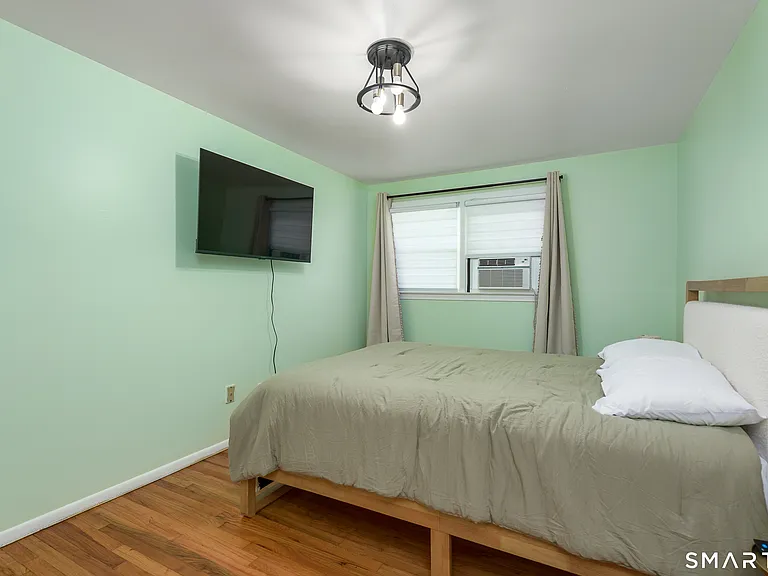 280 E Main St #E6 — Photo 15