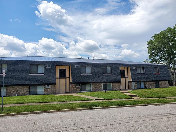 2nd image of 1560 20th St APT 12