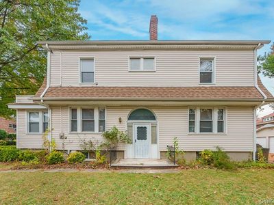 215 East 235th Street, Bronx, NY, 10470