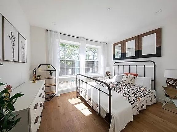2nd image of 1229 Putnam Ave #2D