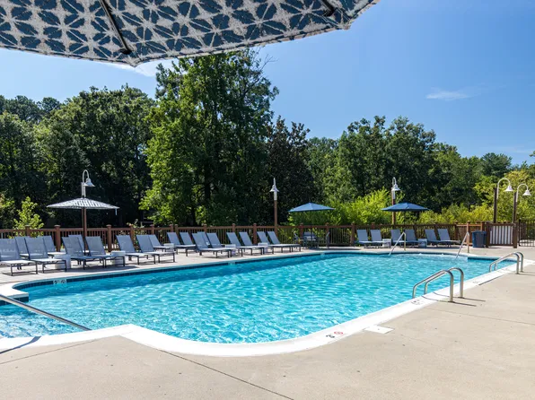 Harbor Village Apartments