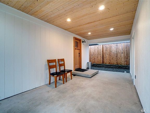 Covered entrance in breezeway.