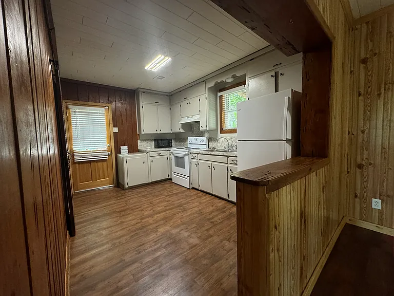 408 E Roosevelt St — Photo 5