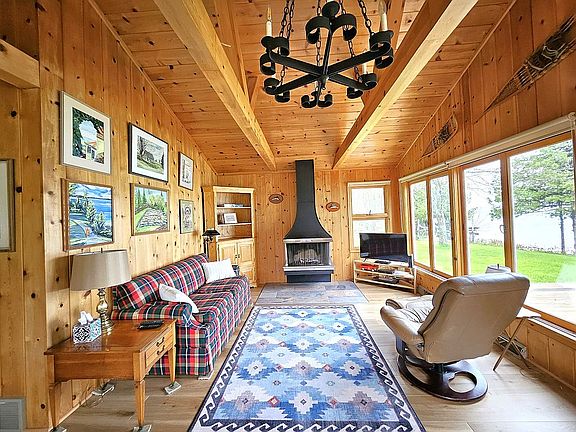 3rd image of 4686 S East Torch Lake Dr