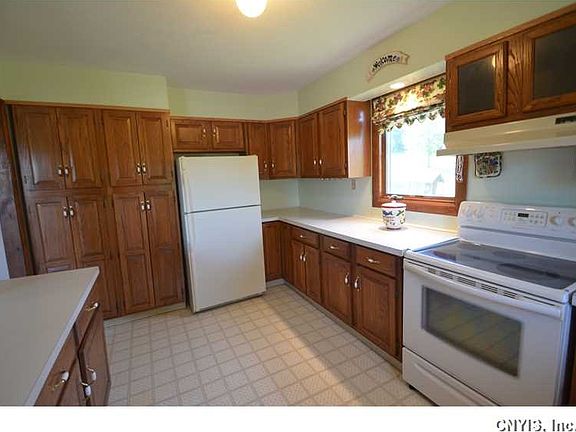 4th image of 11512 North St