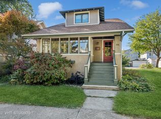 1135 S Elmwood Ave, Oak Park, IL 60304