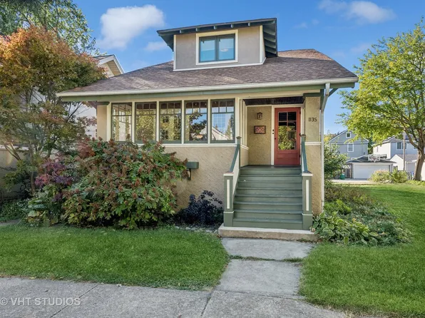 1135 S Elmwood Ave, Oak Park, IL 60304