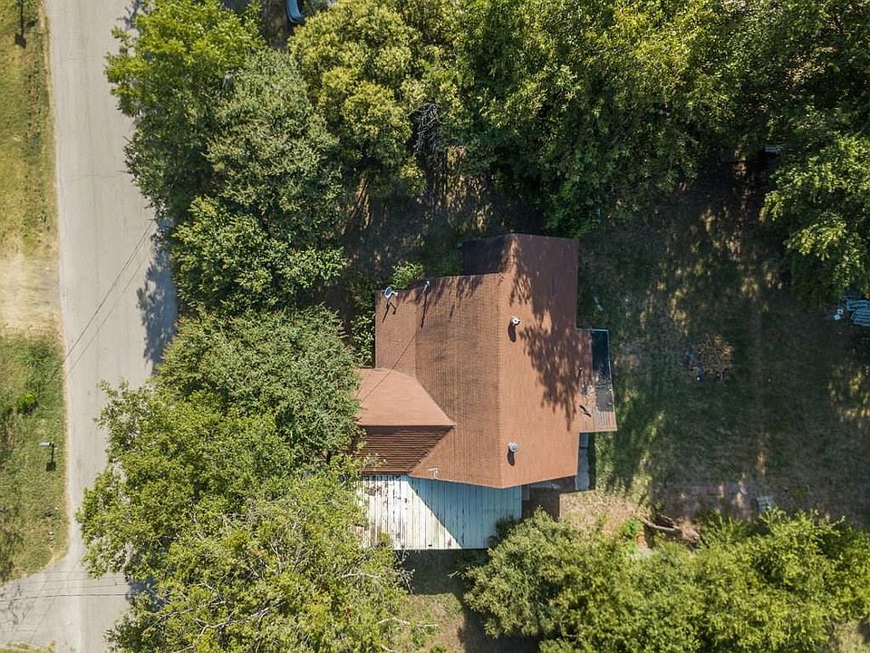 2nd image of 506 Central Ave