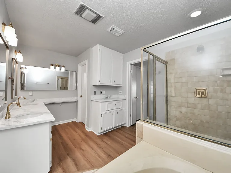 1023 Oyster Bay Dr — Photo 25