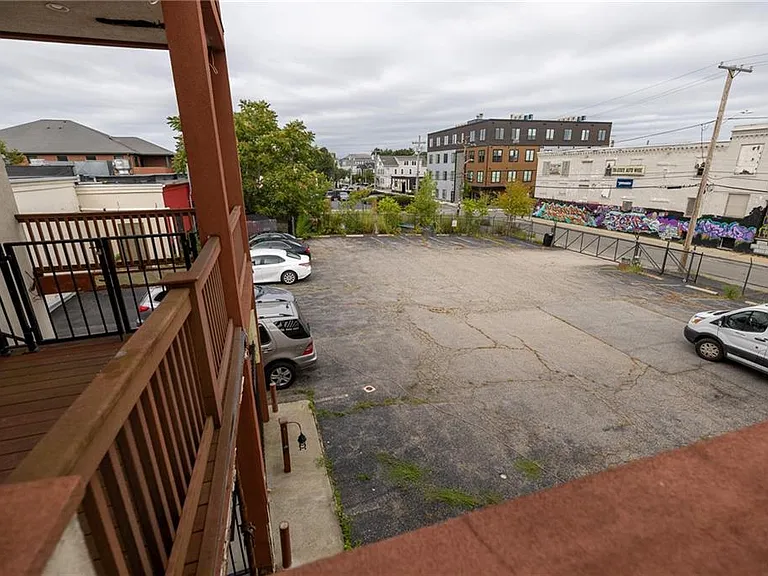 945 Westminster St #2 — Photo 3