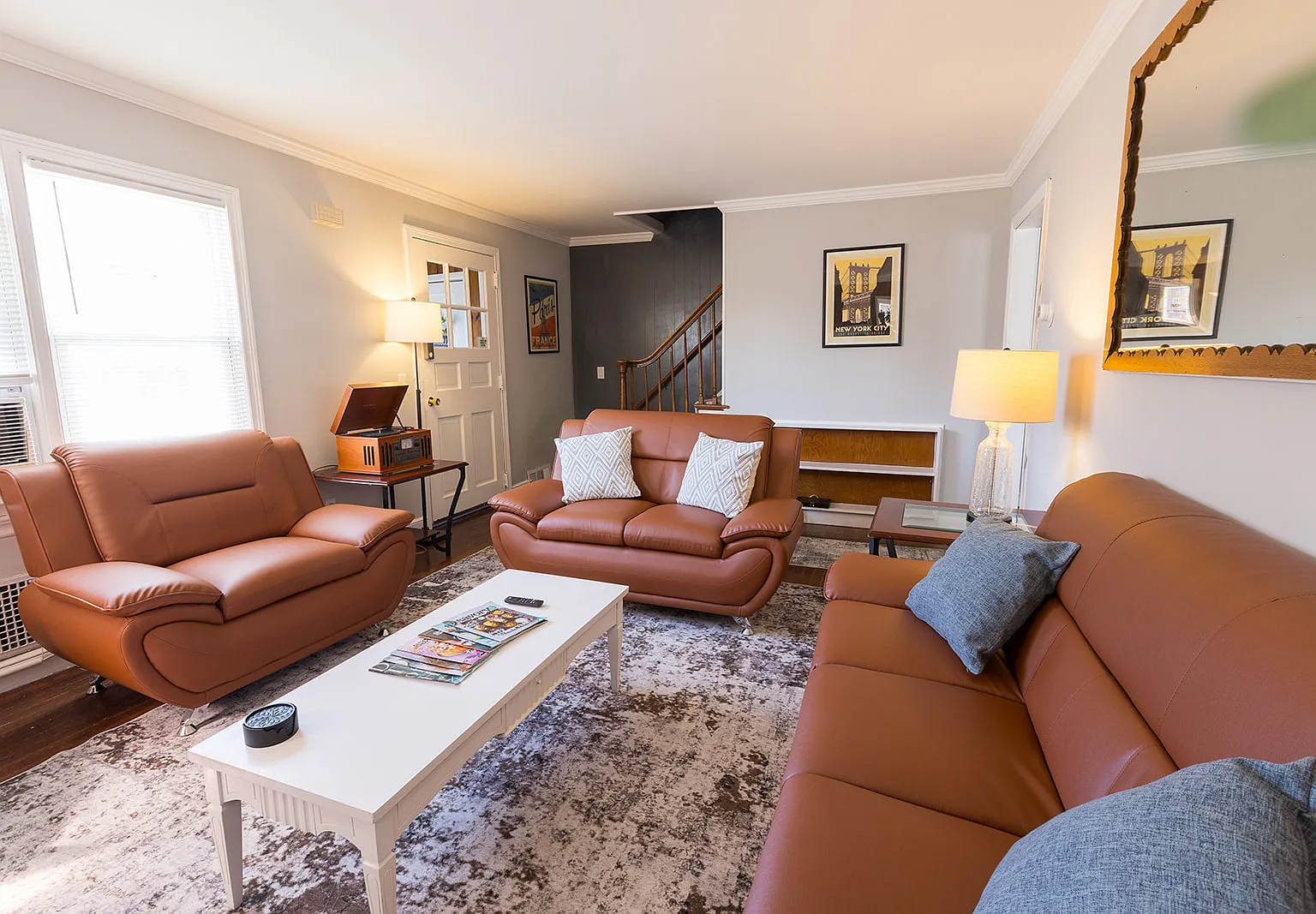 30 Florence Ave — Photo 1
