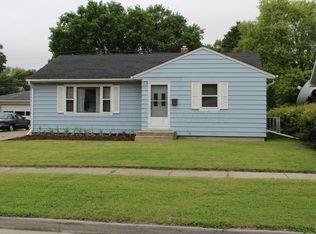 805 20th St S, Fargo, ND 58103