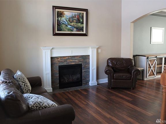 5th image of 20602 193rd Avenue Ct E