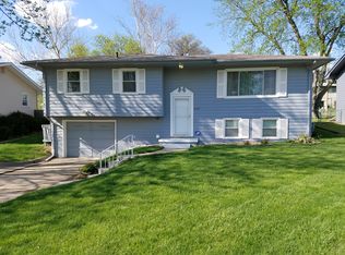 6424 Vane St, Omaha, NE 68152
