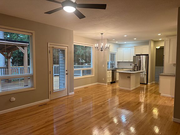 4th image of 10294 SW Riverwood Ln