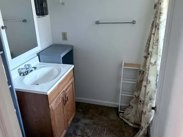 (undisclosed Address), Jackson, MI 49201