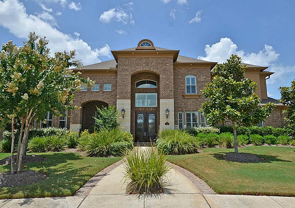 1st image of 718 Moss Hammock Way